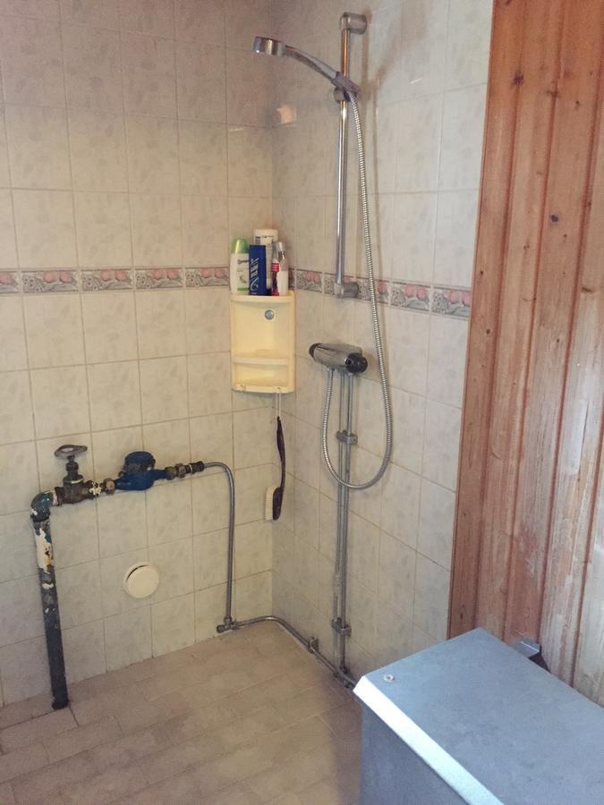 Stuga Vid Hedenaesets Stencafe Exterior foto